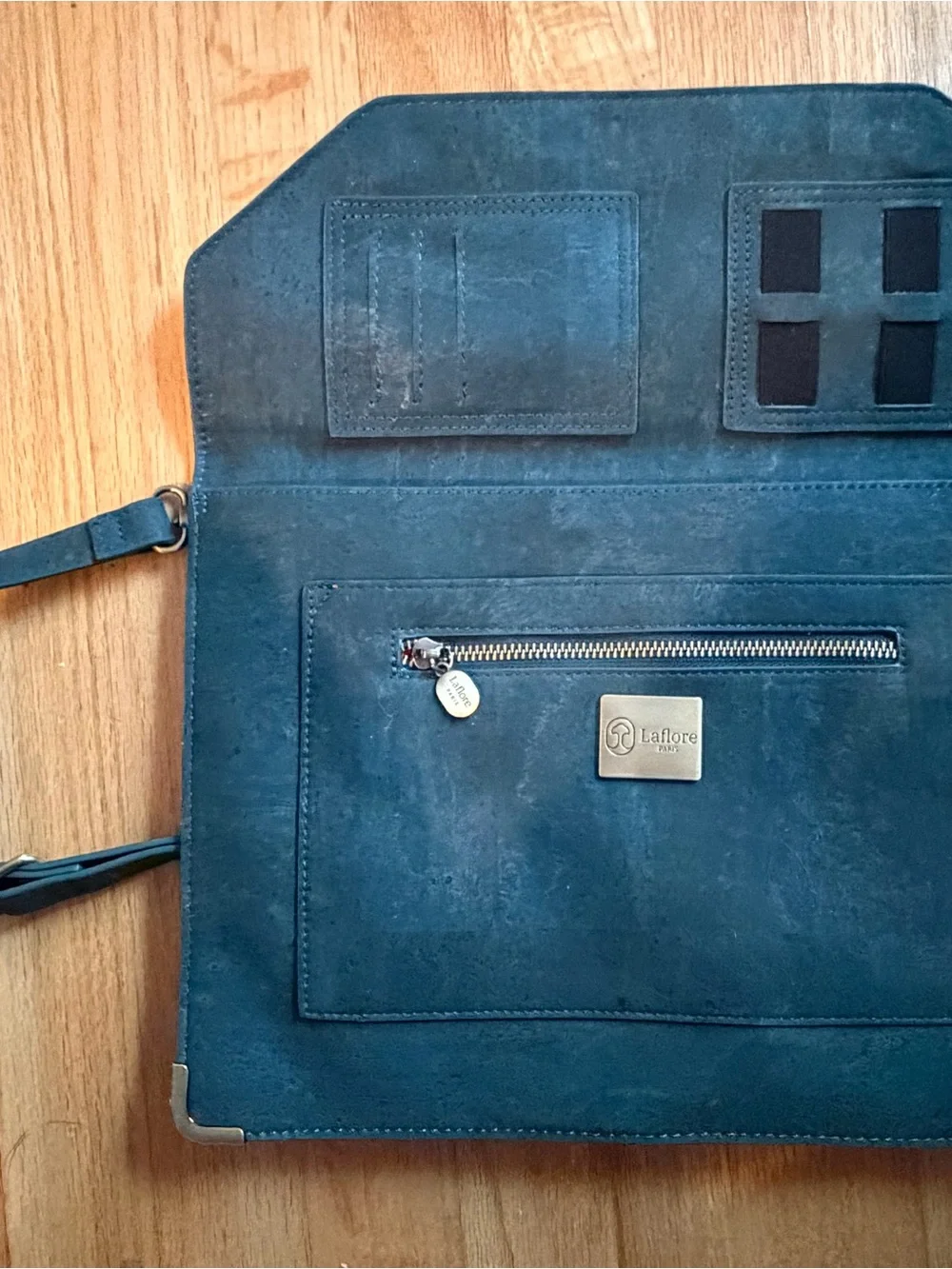 NWT Laflore Emerald Laptop Sleeve Crossbody + handle